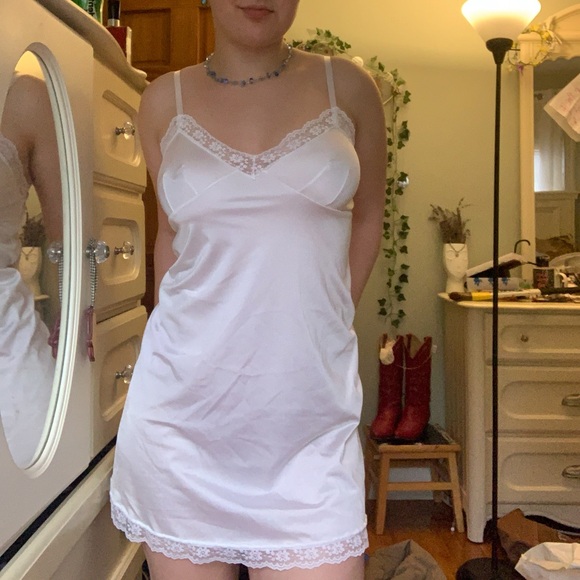 White Lace Slip Dress / Nightgown - Picture 4 of 4